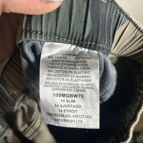 Wrangler Girls Camo Cargo Pants - Picture 5 of 5